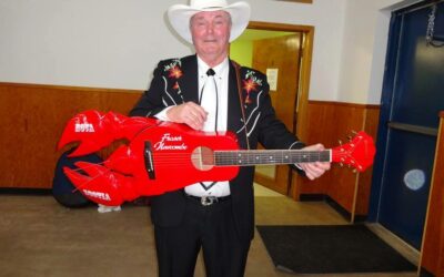 Fraser Newcombe’s Lobster Guitar : When Country Music Meets Crustaceans